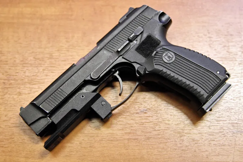 يقتل زوجته وأمه وأولاده الستة بسبب غريب!