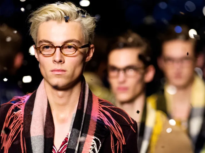 وجهك مربع؟ تعرف الى هذه النظارات 