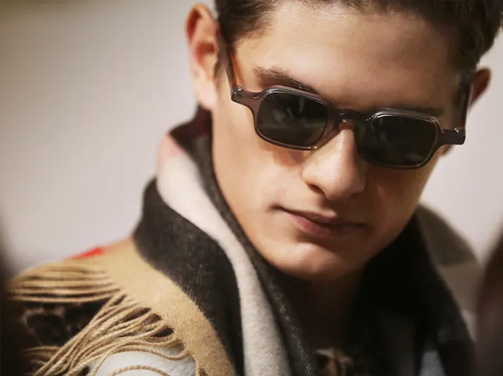 وجهك مربع؟ تعرف الى هذه النظارات 