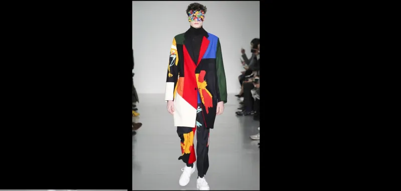 بالصور... أسوأ 9 تصاميم اعتلت المنصات العالمية