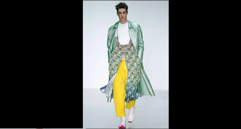 بالصور... أسوأ 9 تصاميم اعتلت المنصات العالمية