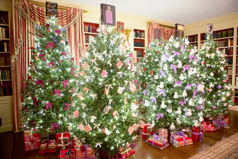 بالصور..كيف تزين البيت الابيض هذا العام؟