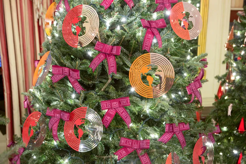 بالصور..كيف تزين البيت الابيض هذا العام؟