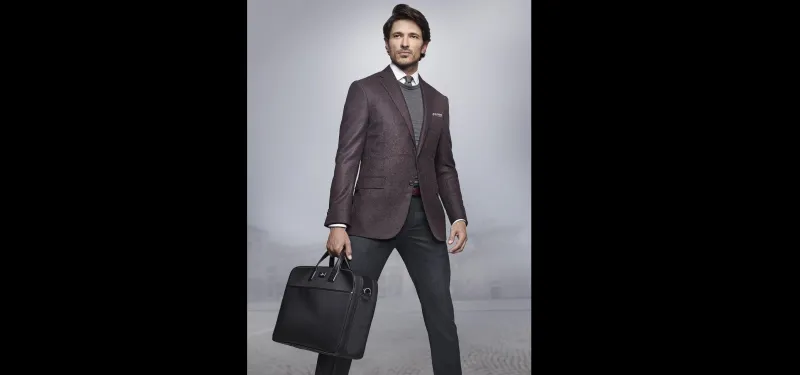 تعلم طرق ارتداء البلايزر على طريقة عارضي الازياء!