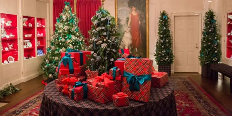 بالصور..كيف تزين البيت الابيض هذا العام؟