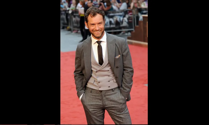 بالصور..استلهم اناقتك من خزانة جود لوو!