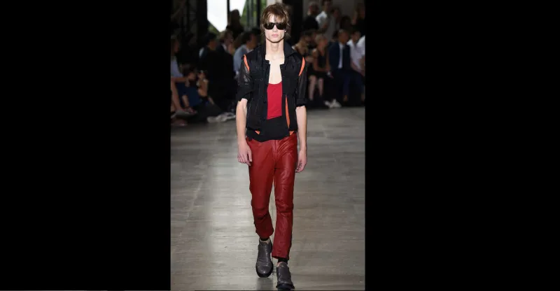 أناقتك... فلتصدح بالاحمر هذا الربيع!