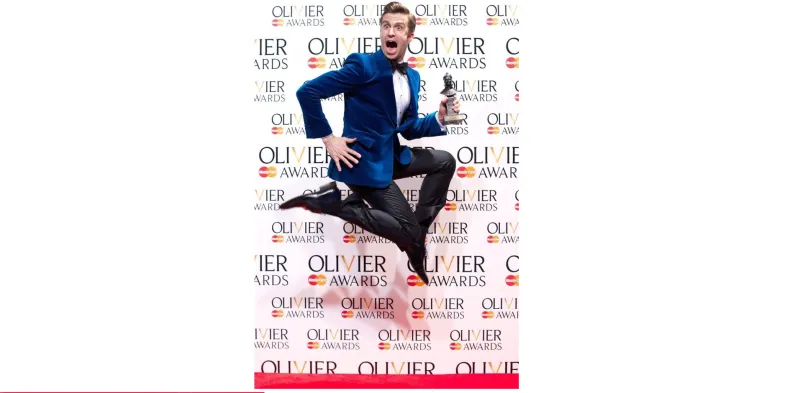 لمناسباتكم المرموقة... اختاروا البذلة المخملية!