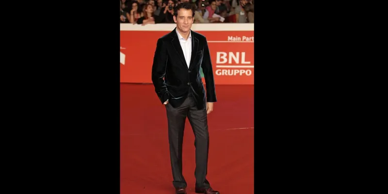 لمناسباتكم المرموقة... اختاروا البذلة المخملية!