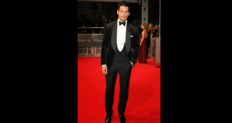 لمناسباتكم المرموقة... اختاروا البذلة المخملية!