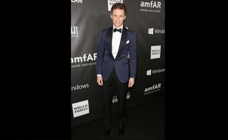 لمناسباتكم المرموقة... اختاروا البذلة المخملية!