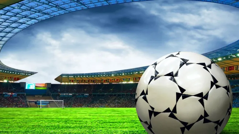 ما هي أفضل 10 صفقات كروية حصلت في عام 2015؟