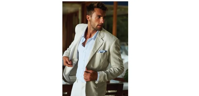 عانق الصيف ببذلات زاهية