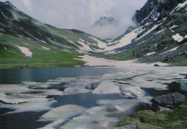 بالصور..تعرف على  أذربيجان أرض المستقبل 