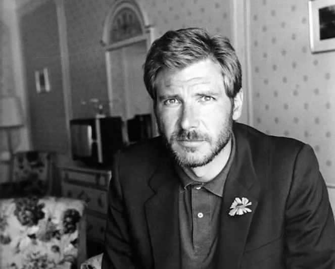 بالصور.. أزياء مشاهير القرن الماضي