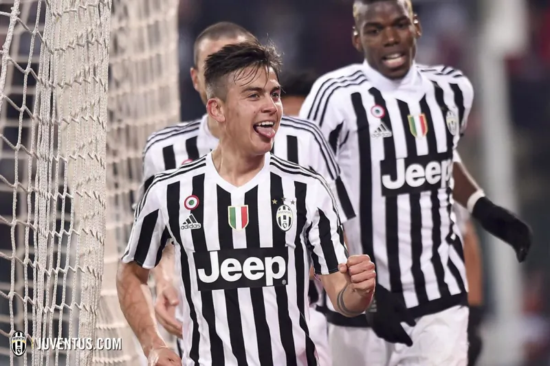 هداف يوفنتوس باولو ديبالا: أتمنى اللعب بجانب ميسي 