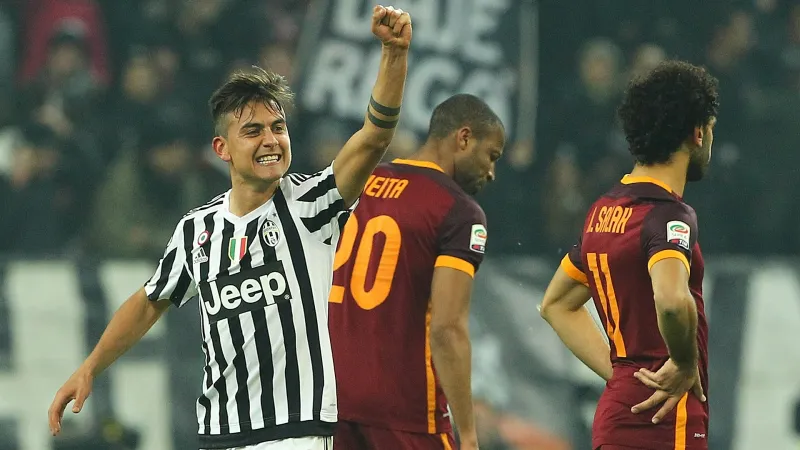 هداف يوفنتوس باولو ديبالا: أتمنى اللعب بجانب ميسي 