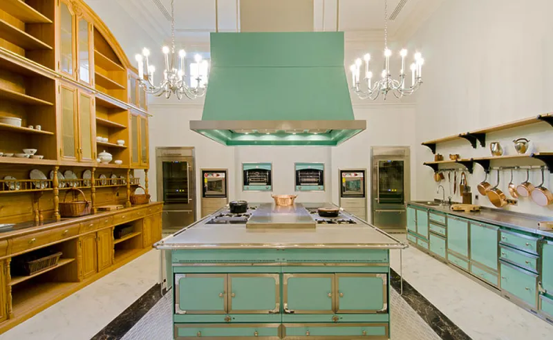 بالصور.. أغلى منزل في العالم صاحبه عربي 