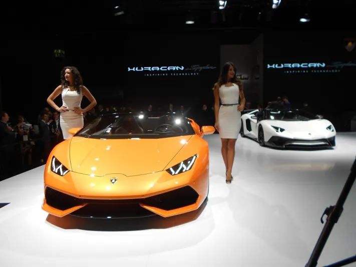 6 سيارات تسابقت على الفخامة في فرانكفورت للسيارات 