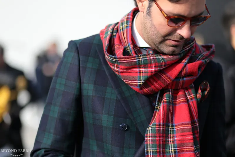 أجمل الاوشحة... كما تمليها شوارع الموضة من نيويورك الى ميلانو