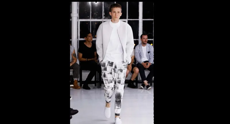 احصل على اطلالة منتعشة بألوان حيادية!