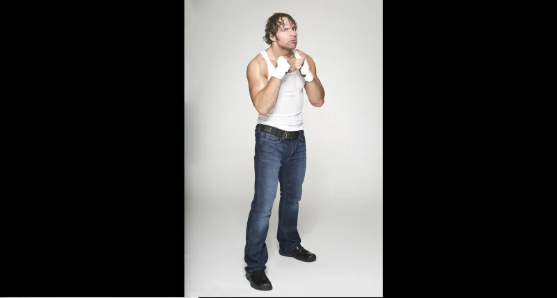 عروض WWE تعود إلى دبي 