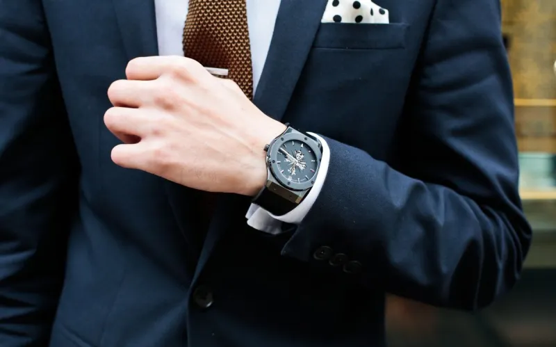 طرق سحرية للتمييز بين الساعة الأصليّة والمقلّدة!