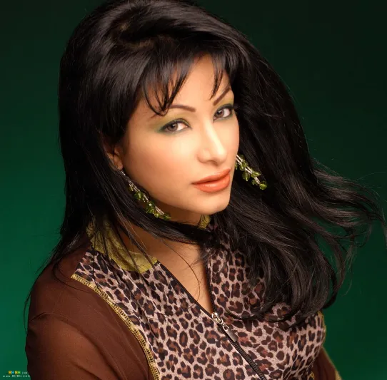 بالصور..لجين عمران  قبل عمليات التجميل 