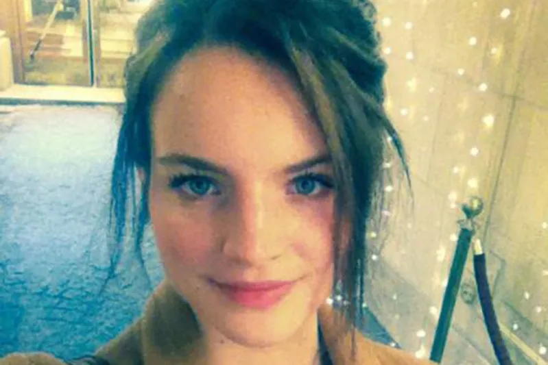 عارضة أزياء سابقة تفضح كواليس الموضة!