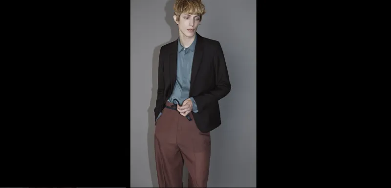 نفحة الـ"minimalist" تتسرب الى ازياء الرجال 