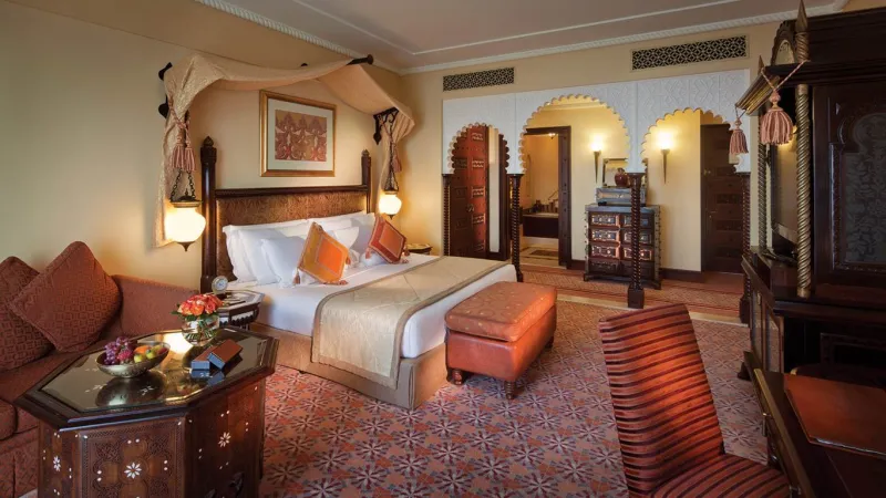 فندق قصر الجميرا بدبي فخامة الضيافة الملكية 