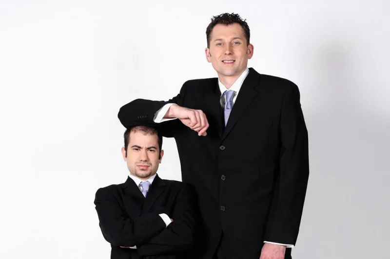 من هو الأكثر صحة: الرجل الطويل أم القصير؟