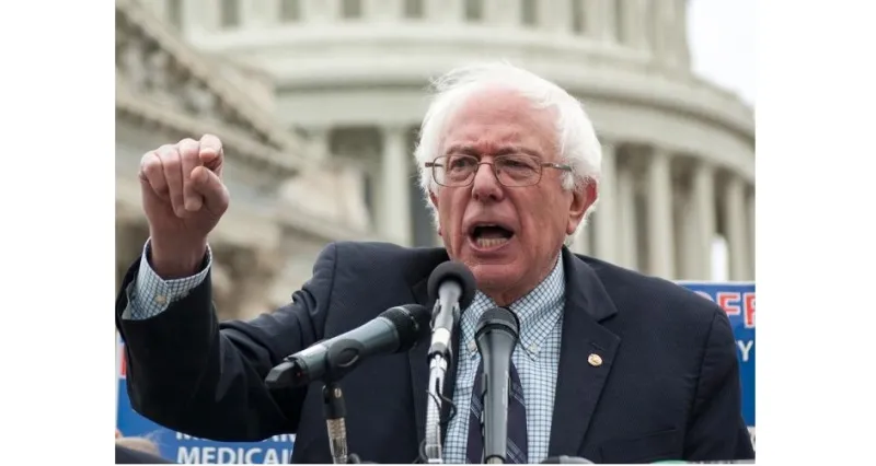 مرشح للرئاسة الأمريكية يكسر القاعدة ويغرد بالعربية.. وهذا ما قاله!