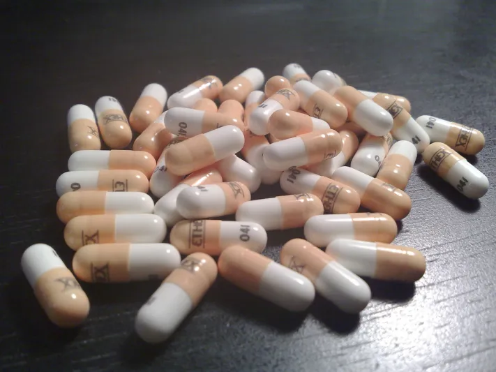 لن تصدّقوا أين وضعت الكوكايين لتهريبه!