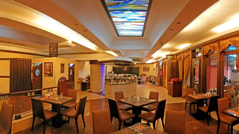 سعودي حجز مطعما بالكامل في سيدني.. لهذا السبب!