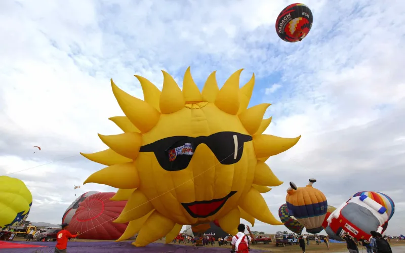 مهرجان المناطيد في الفلبين طيران لثلاث ايام متواصلة 