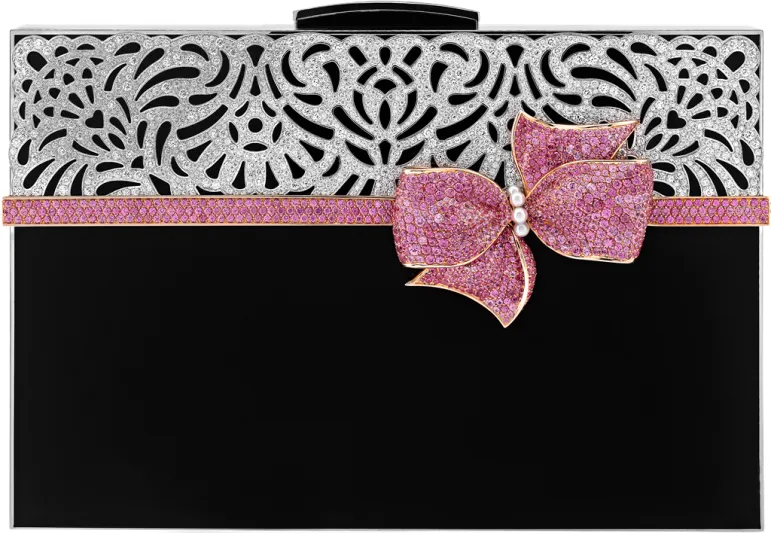 فان كليف اند اربلز تعرض في ايام التصميم دبي للعام الخامس.