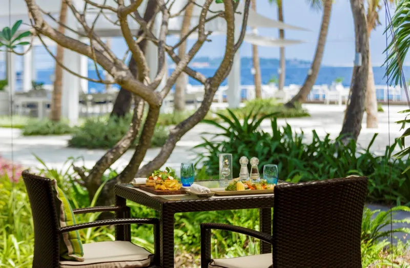 منتجعات يونيفرسل  بجزر المالديف سياحة رومناسية تفوق الخيال 