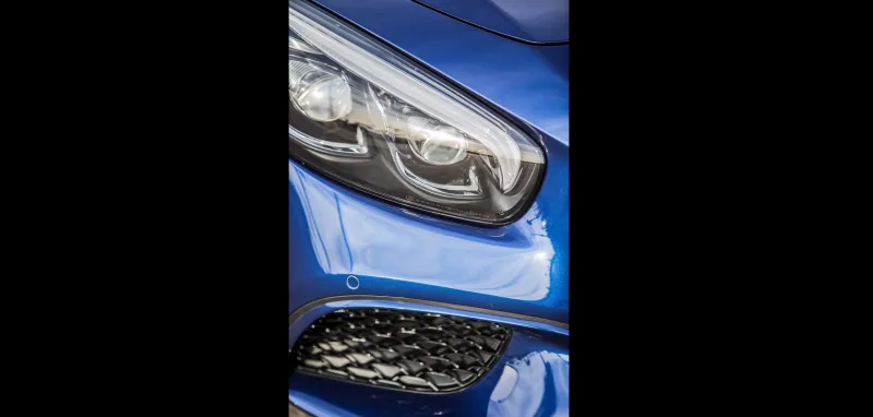 مرسيدس بنز اس ال: اسطورية رشيقة في حلة جديدة