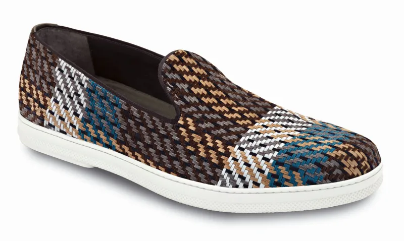 سلفاتوري فيراغامو تطور موضة جديدة للرجال في ربيع وصيف 2016