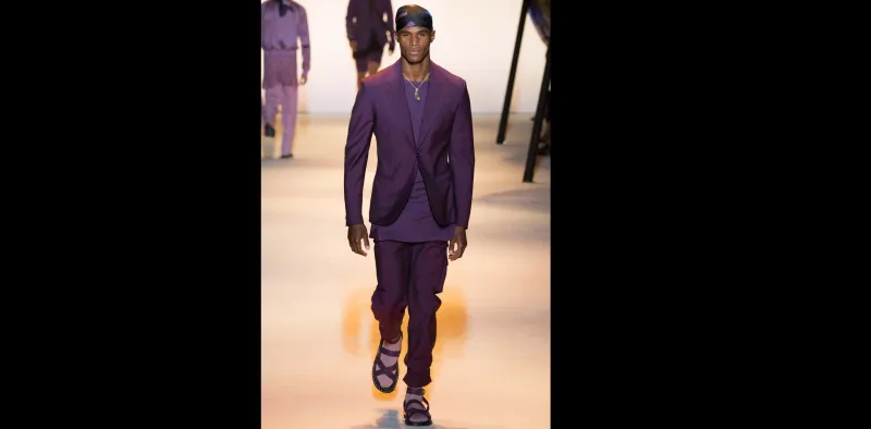 الوان نسائيه الى عالم الرجل