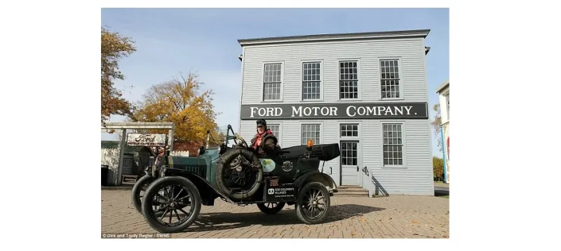 بالصور: زوجان يسافران حول العالم بسيارة عمرها 100 عام