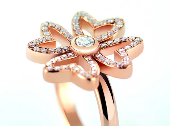 دار معوض تطرح اروع المجوهرات احتفالا بيوم الأم