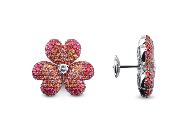 دار معوض تطرح اروع المجوهرات احتفالا بيوم الأم