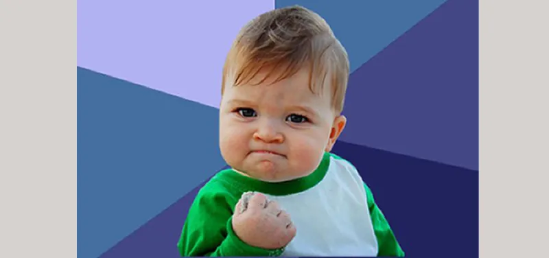 شاهد كيف أصبح طفل "فيسبوك" الشهير بعد 9 سنوات