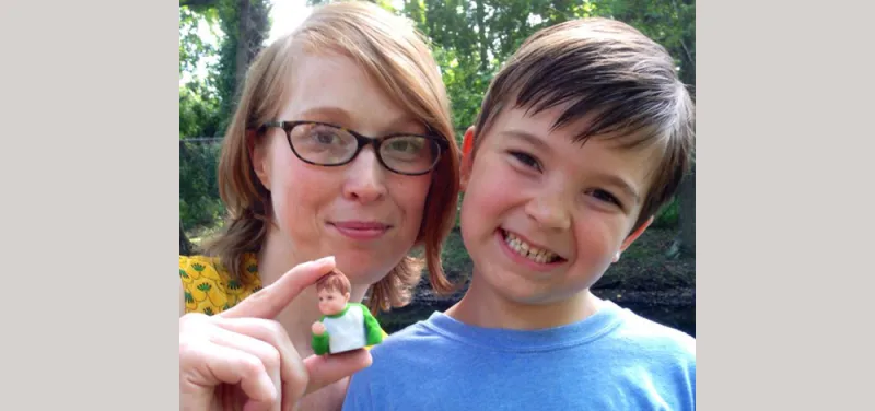 شاهد كيف أصبح طفل "فيسبوك" الشهير بعد 9 سنوات