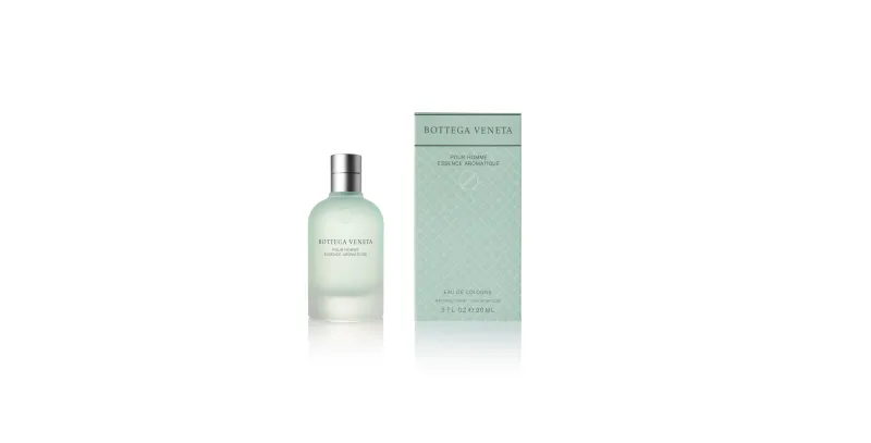 عطر بور أوم إيسانس أروماتيك اناقة هادئة بنسمة فاخرة