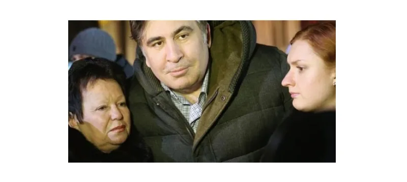 الرئيس يقفز من موكبه… لإنقاذ امرأة