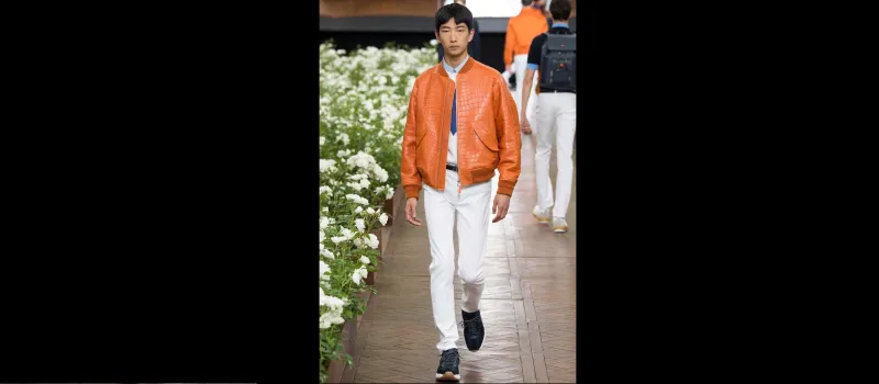 البرتقالي نجم ألوان الموسم!