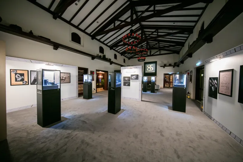 جيجر لوكولتر تحتفل بالذكرى 85  لساعتها الرمز ريفيرسو